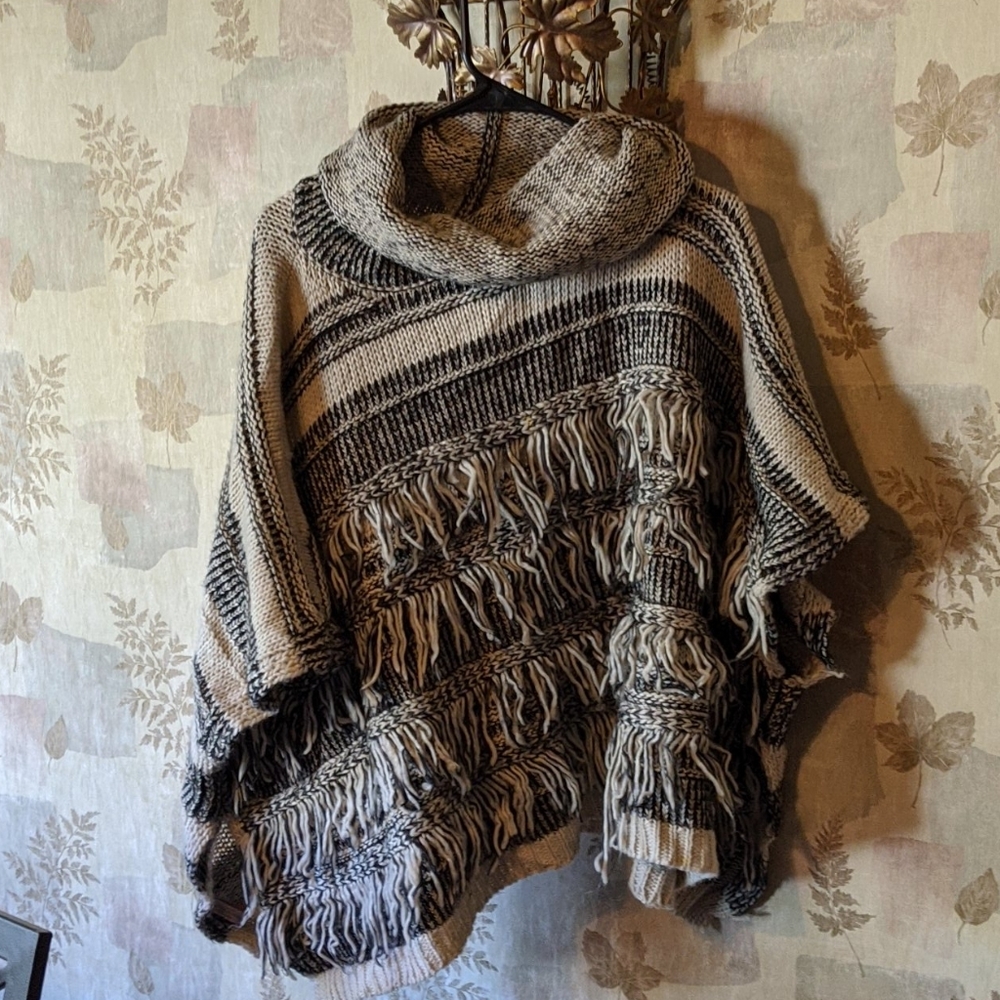 Poncho sweater look by m new york